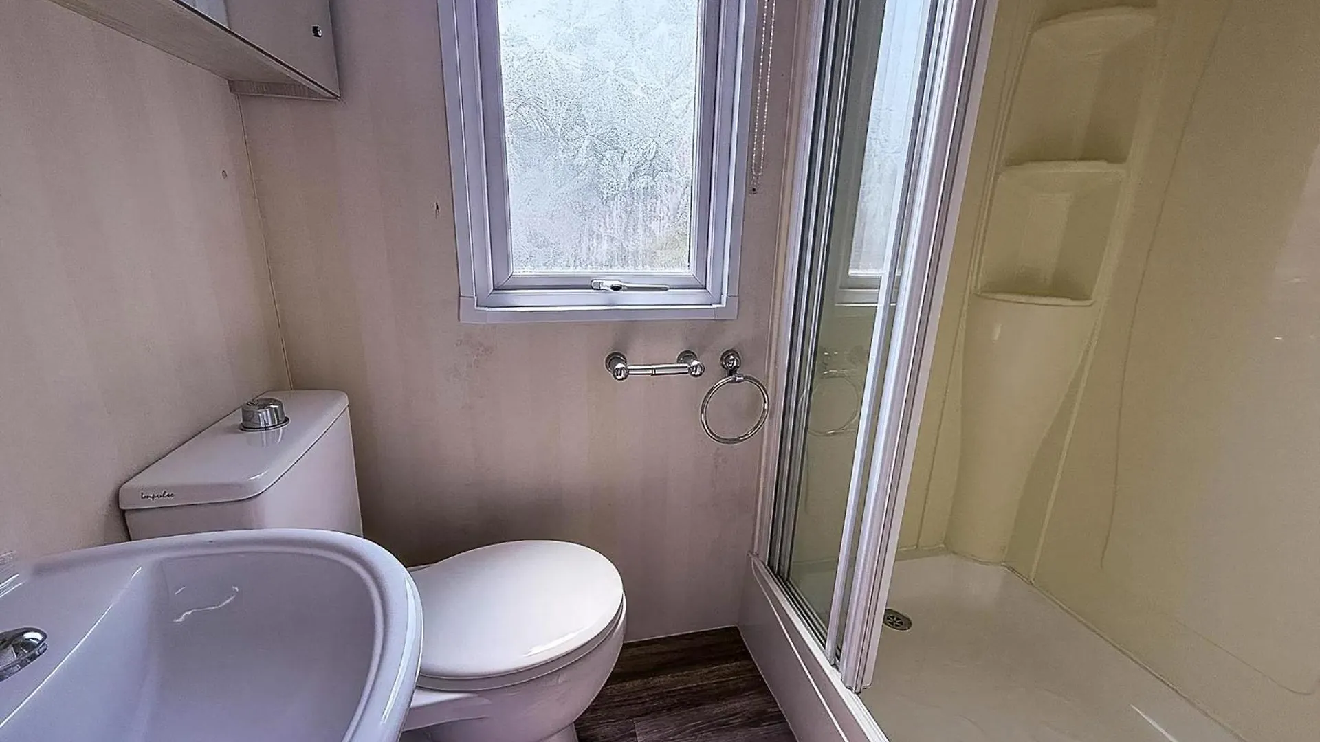 Lovely Wheelchair Friendly Caravan At Skipsea Sands In Yorkshire Ref 41167Wf Barmston Reino Unido