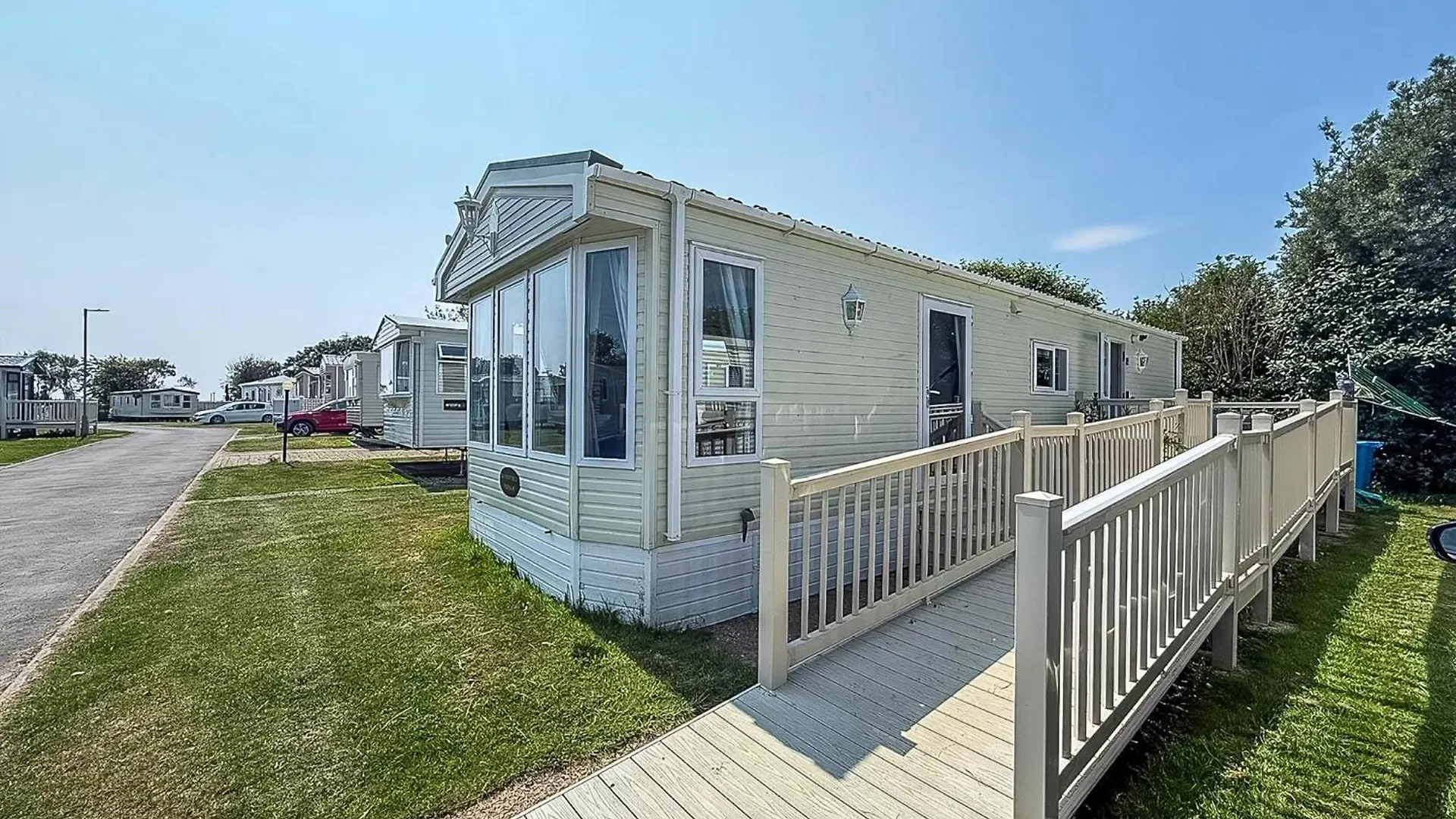 Lovely Wheelchair Friendly Caravan At Skipsea Sands In Yorkshire Ref 41167Wf Barmston Parque de Campismo