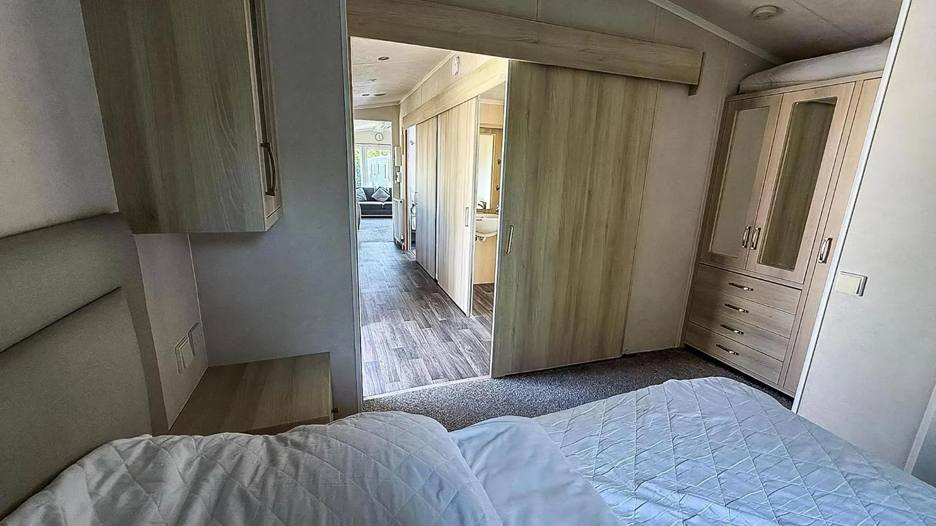 Lovely Wheelchair Friendly Caravan At Skipsea Sands In Yorkshire Ref 41167Wf Barmston Campeggio